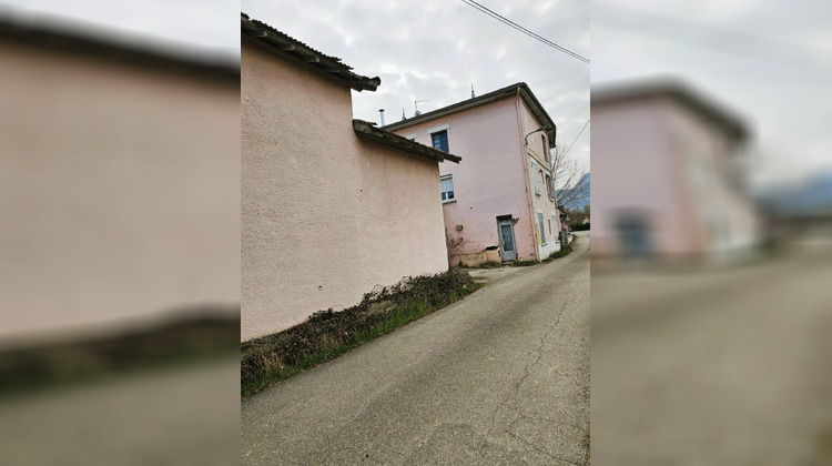 Ma-Cabane - Vente Divers Saint-Jean-de-Moirans, 628 m²