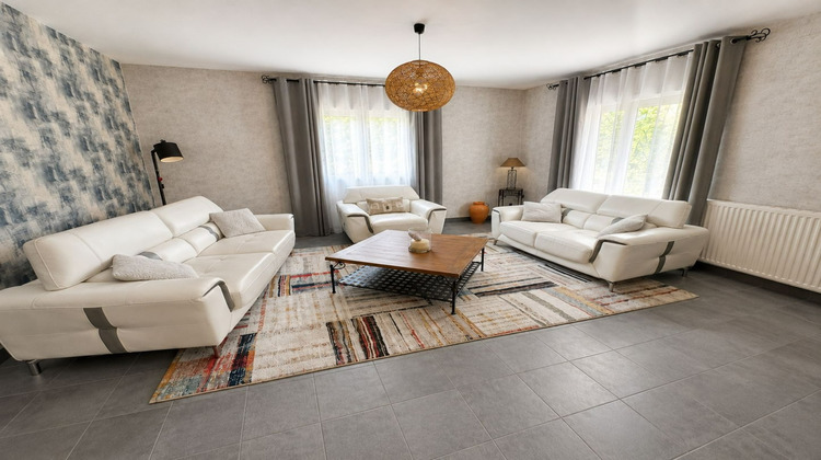 Ma-Cabane - Vente Divers SAINT JUST SAINT RAMBERT, 259 m²