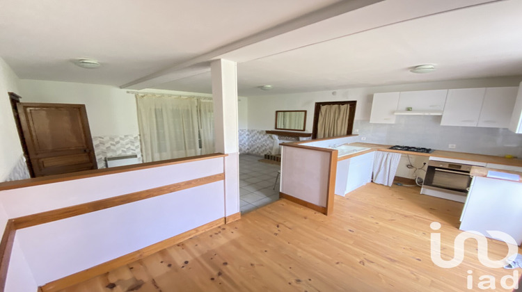 Ma-Cabane - Vente Divers Saint-Laurent-de-Céris, 160 m²