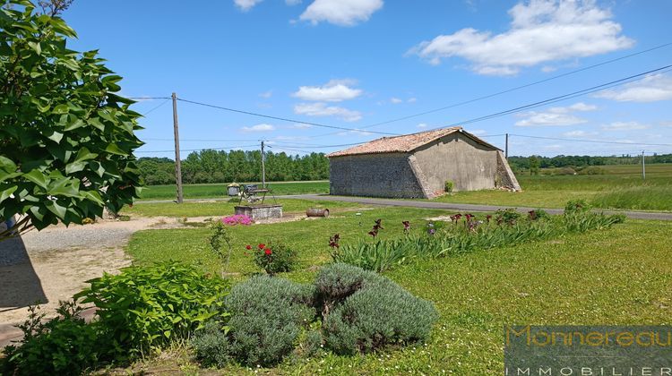 Ma-Cabane - Vente Divers Saint-Maigrin, 70 m²