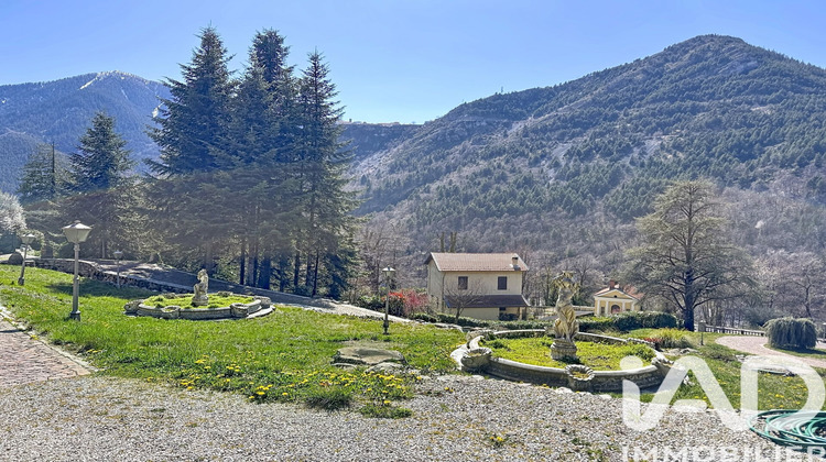 Ma-Cabane - Vente Divers Saint-Martin-Vésubie, 277 m²