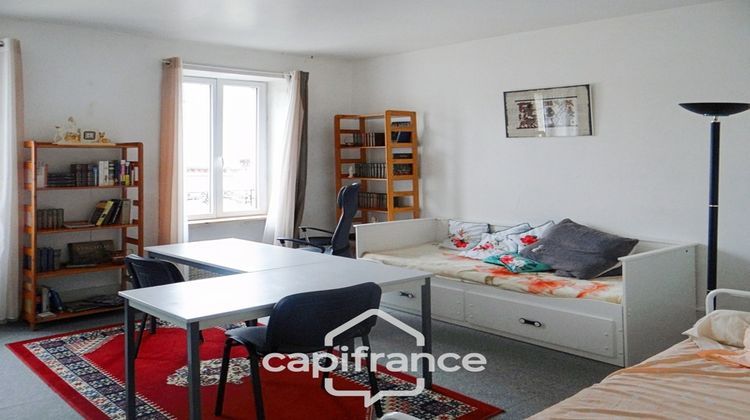 Ma-Cabane - Vente Divers SAINT MAURICE PRES PIONSAT, 217 m²