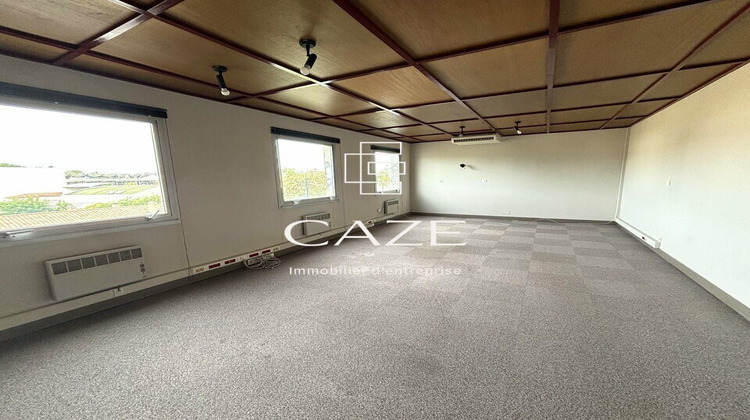 Ma-Cabane - Vente Divers Saint-Médard-en-Jalles, 58 m²