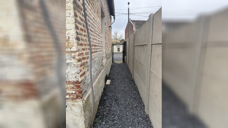 Ma-Cabane - Vente Divers Saint-Quentin, 21 m²