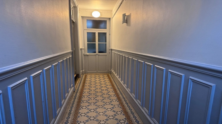 Ma-Cabane - Vente Divers SAINT QUENTIN, 79 m²