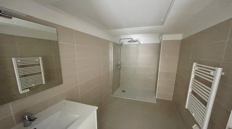 Ma-Cabane - Vente Divers Saint-Raphael, 74 m²