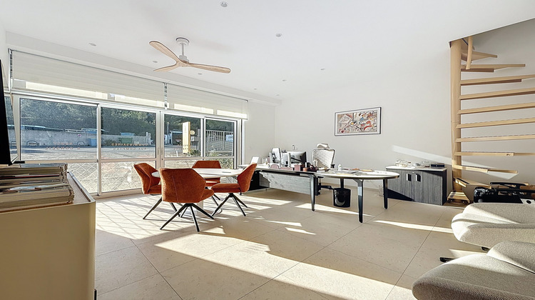 Ma-Cabane - Vente Divers Saint-Raphaël, 99 m²