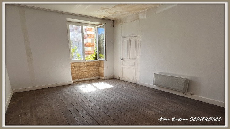 Ma-Cabane - Vente Divers SAINT SAVIN, 270 m²