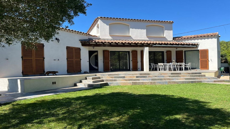 Ma-Cabane - Vente Divers SAINT VICTORET, 200 m²