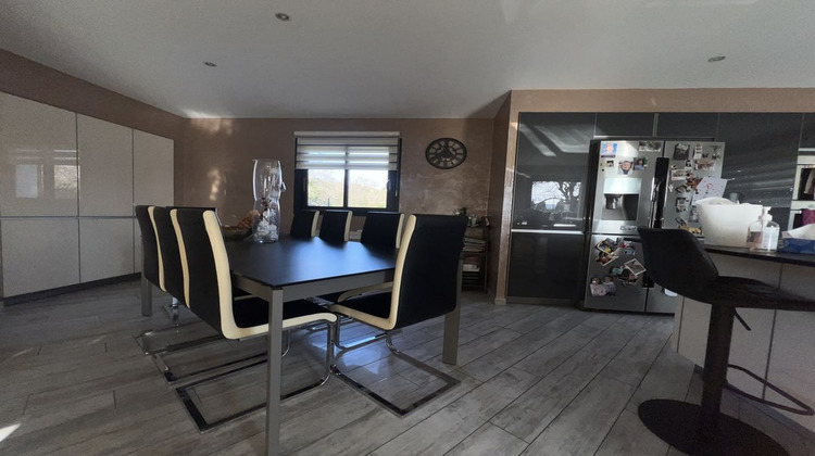 Ma-Cabane - Vente Divers SAINT VICTORET, 200 m²