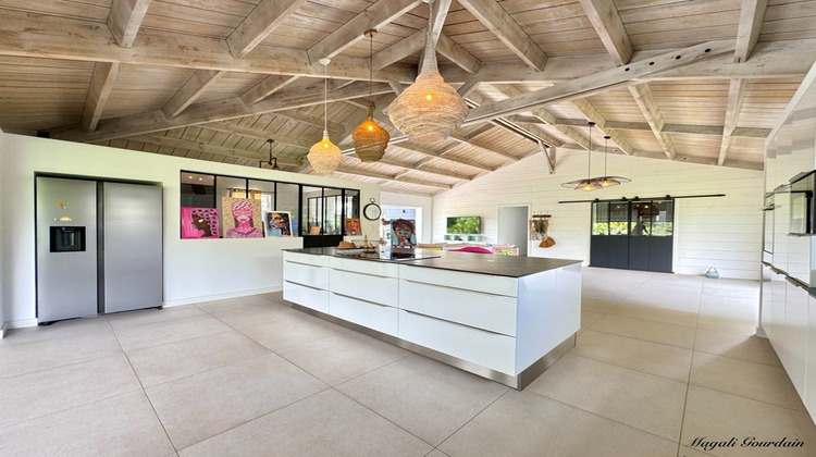 Ma-Cabane - Vente Divers SAINTE ANNE, 141 m²