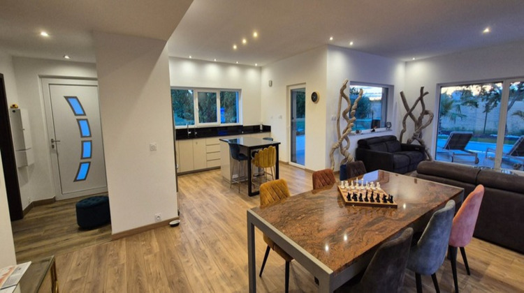 Ma-Cabane - Vente Divers SALINDRES, 125 m²