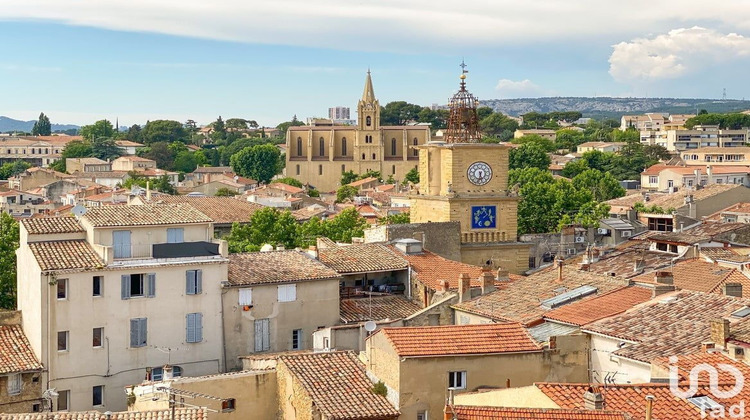 Ma-Cabane - Vente Divers Salon-de-Provence, 90 m²