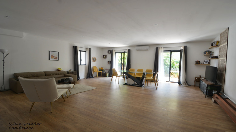 Ma-Cabane - Vente Divers SALON DE PROVENCE, 207 m²