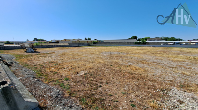 Ma-Cabane - Vente Divers Sens, 3882 m²