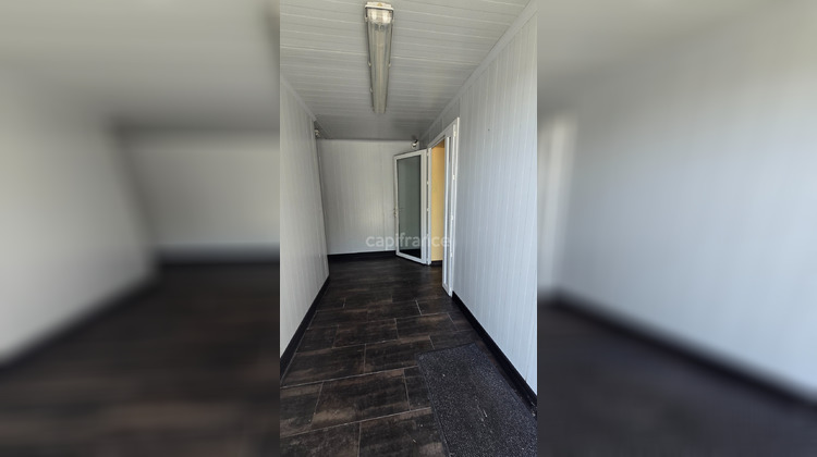 Ma-Cabane - Vente Divers SOUBISE, 1600 m²