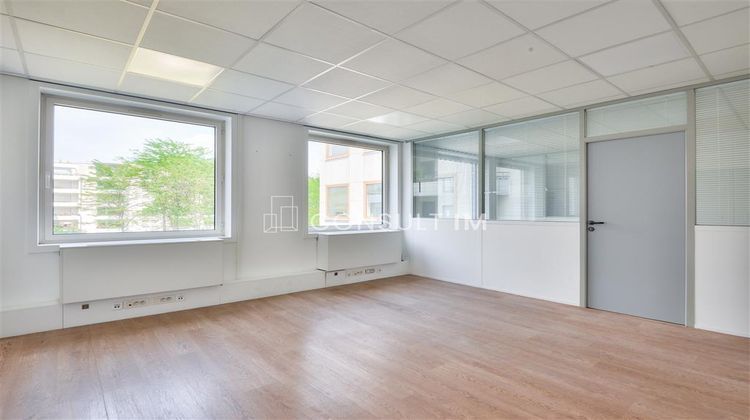 Ma-Cabane - Vente Divers SURESNES, 374 m²