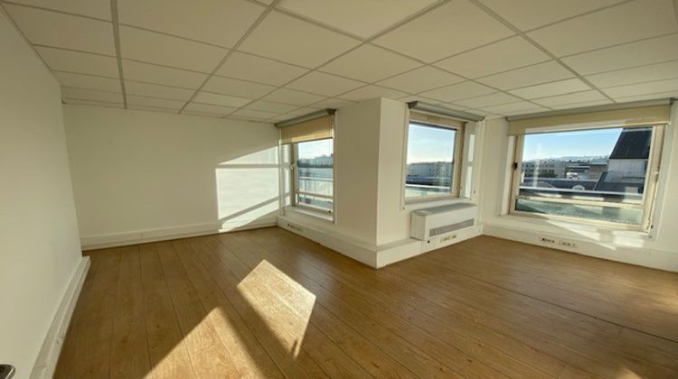 Ma-Cabane - Vente Divers SURESNES, 121 m²