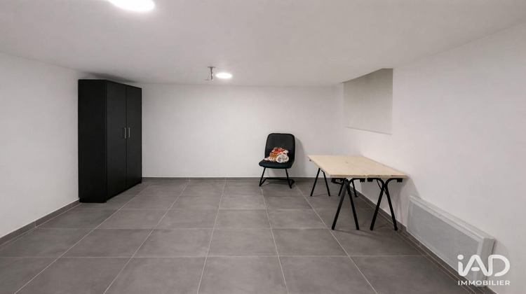 Ma-Cabane - Vente Divers Suresnes, 102 m²