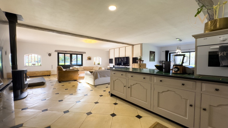 Ma-Cabane - Vente Divers THEZAC, 250 m²