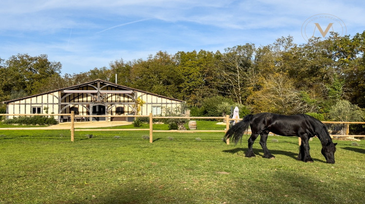 Ma-Cabane - Vente Divers THEZAC, 250 m²