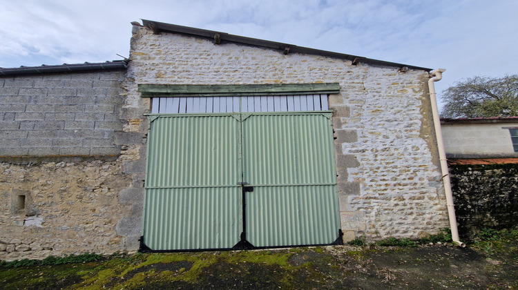 Ma-Cabane - Vente Divers TONNAY BOUTONNE, 55 m²