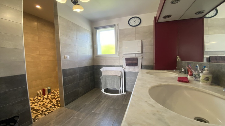 Ma-Cabane - Vente Divers USSEAU, 140 m²