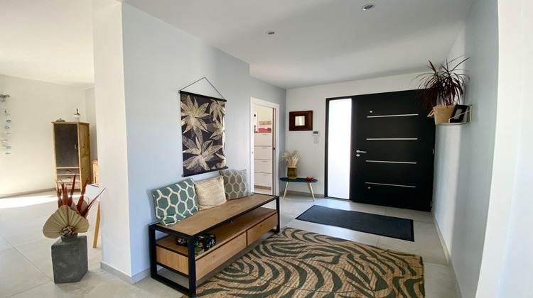 Ma-Cabane - Vente Divers UZES, 175 m²