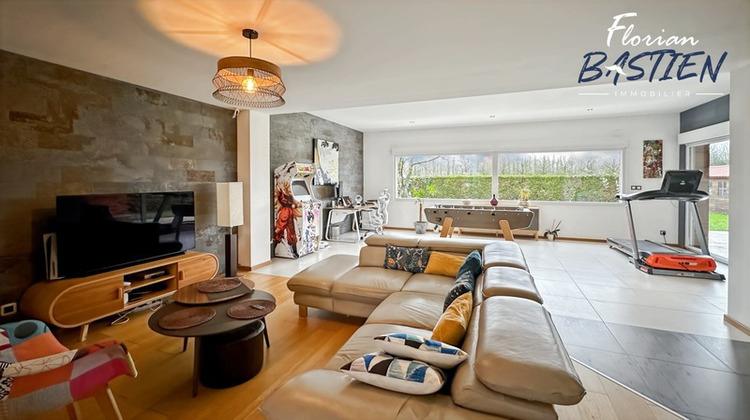 Ma-Cabane - Vente Divers VICQ, 180 m²