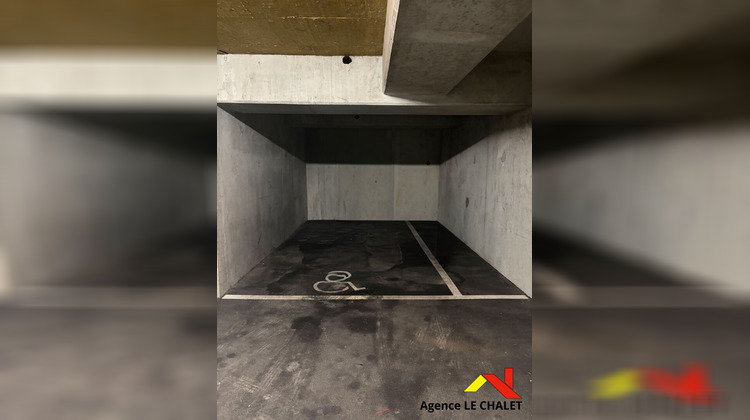 Ma-Cabane - Vente Divers VILLENEUVE-LE-ROI, 18 m²