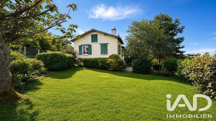 Ma-Cabane - Vente Divers Villiers-sur-Morin, 101 m²