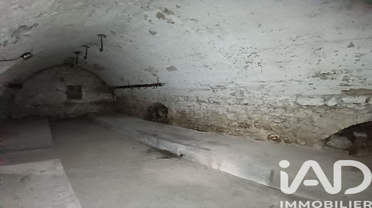 Ma-Cabane - Vente Immeuble Airvault, 200 m²