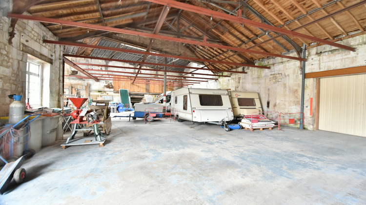 Ma-Cabane - Vente Immeuble ANGOULEME, 2500 m²