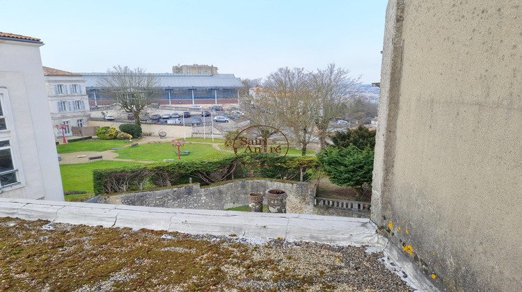 Ma-Cabane - Vente Immeuble Angoulême, 300 m²