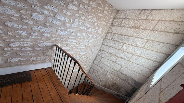Ma-Cabane - Vente Immeuble ANGOULEME, 320 m²