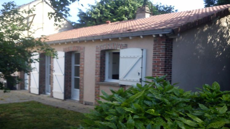 Ma-Cabane - Vente Immeuble AUNEAU, 0 m²