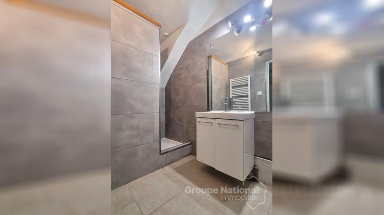 Ma-Cabane - Vente Immeuble BAGNOLS-SUR-CEZE, 98 m²