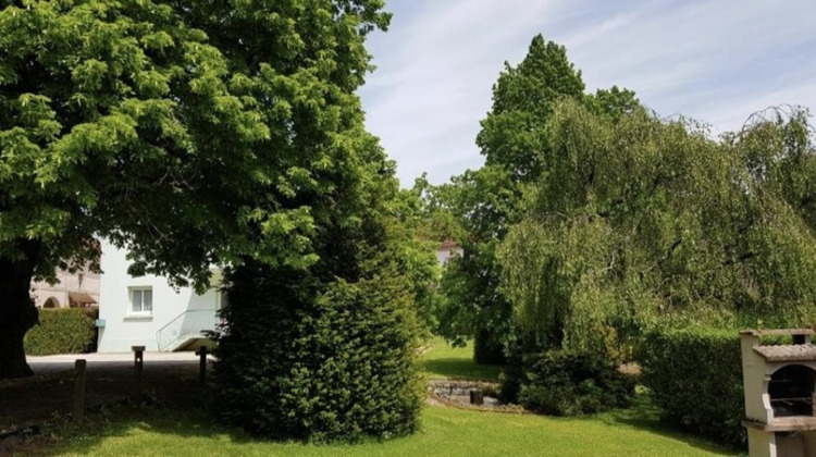 Ma-Cabane - Vente Immeuble BAINS LES BAINS, 407 m²