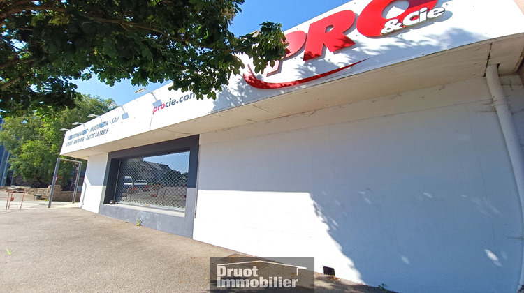 Ma-Cabane - Vente Immeuble Baraqueville, 220 m²