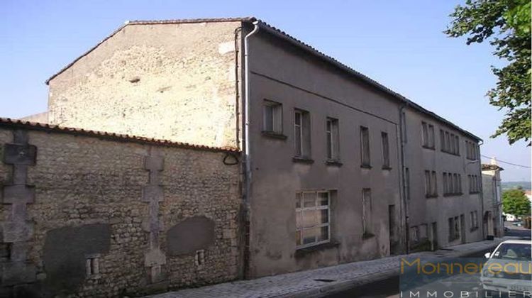 Ma-Cabane - Vente Immeuble Barbezieux-Saint-Hilaire, 1700 m²