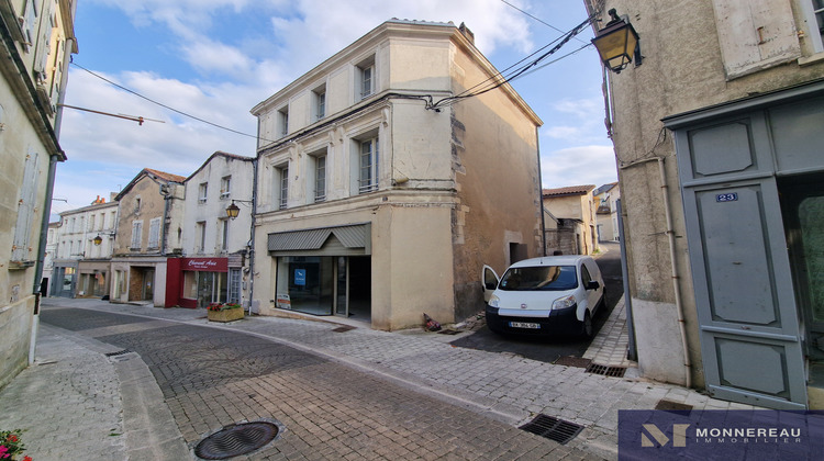 Ma-Cabane - Vente Immeuble Barbezieux-Saint-Hilaire, 143 m²