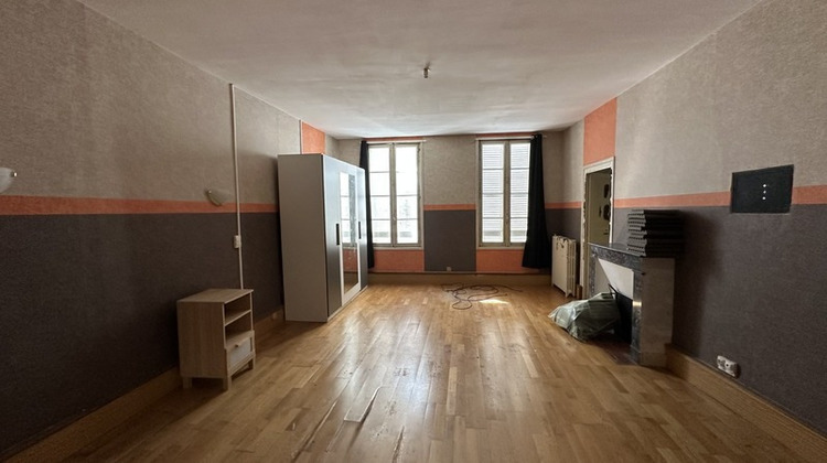 Ma-Cabane - Vente Immeuble BARBEZIEUX SAINT HILAIRE, 360 m²