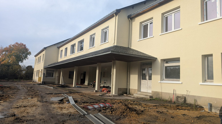 Ma-Cabane - Vente Immeuble Bazouges Cré sur Loir, 720 m²