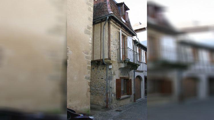 Ma-Cabane - Vente Immeuble Beaulieu-sur-Dordogne, 97 m²