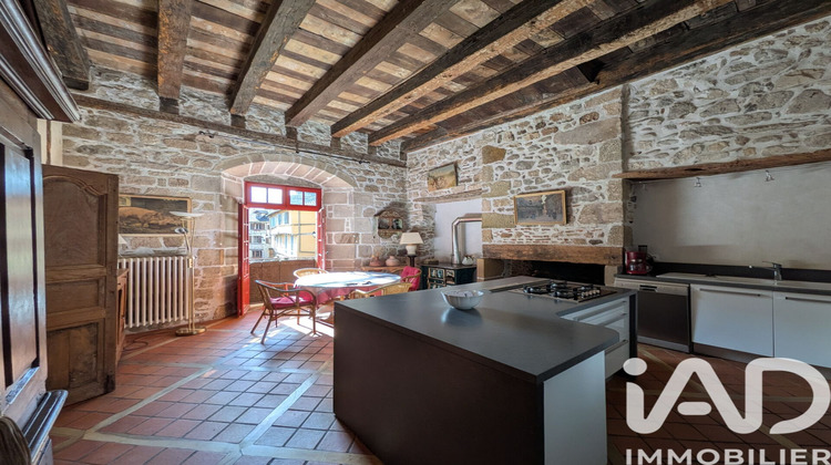 Ma-Cabane - Vente Immeuble Beaulieu-sur-Dordogne, 300 m²