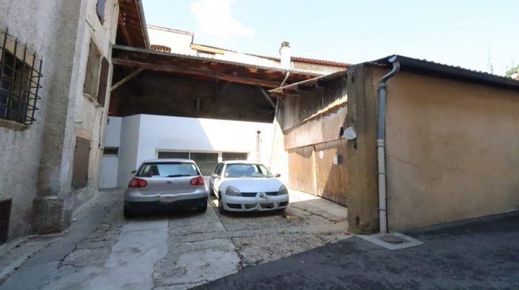 Ma-Cabane - Vente Immeuble Beaurepaire, 261 m²