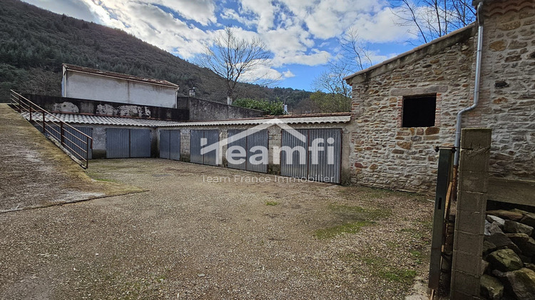 Ma-Cabane - Vente Immeuble Bessèges, 198 m²