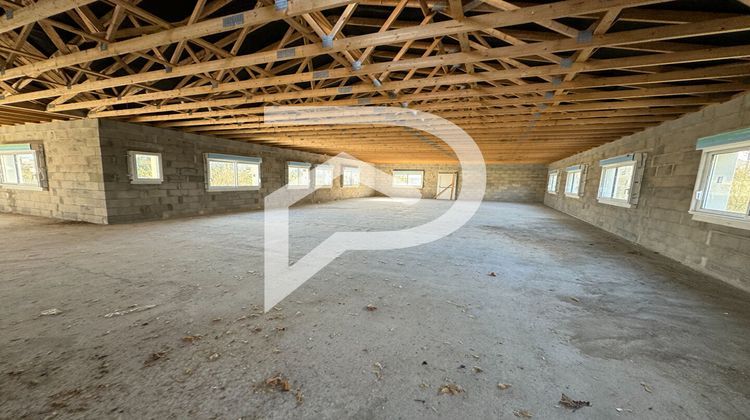 Ma-Cabane - Vente Immeuble BESSINES, 1200 m²