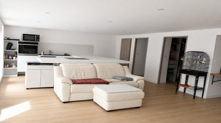 Ma-Cabane - Vente Immeuble Bollezeele, 197 m²