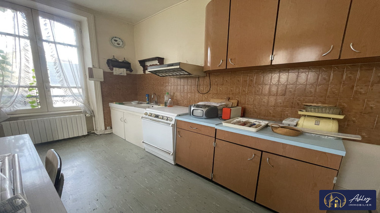 Ma-Cabane - Vente Immeuble Bort-les-Orgues, 207 m²